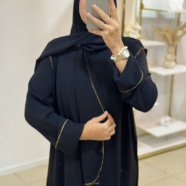 Abaya voile intégré avec détails dorés