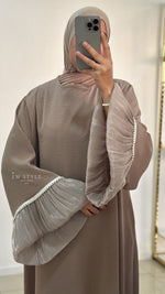 Abaya manches perlées