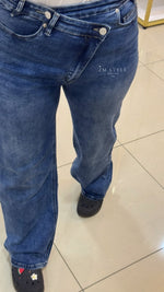 Jeans asymétrique