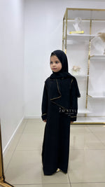 Abaya voile intégré enfant avec détails dorés