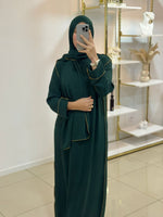 Abaya voile intégré avec détails dorés