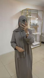 Abaya voile intégré avec détails dorés