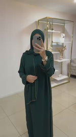Abaya voile intégré avec détails dorés